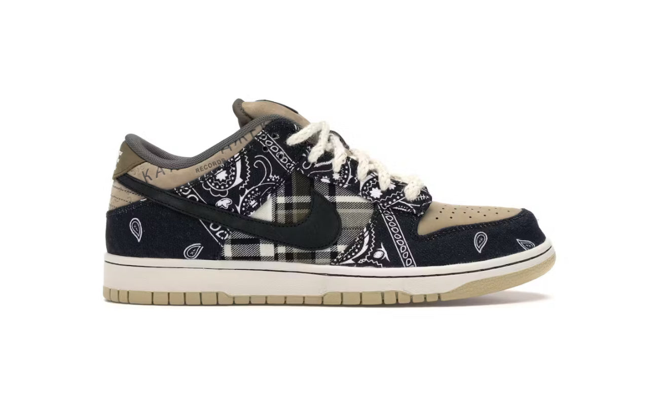 SB DUNK LOW TRAVIS SCOTT