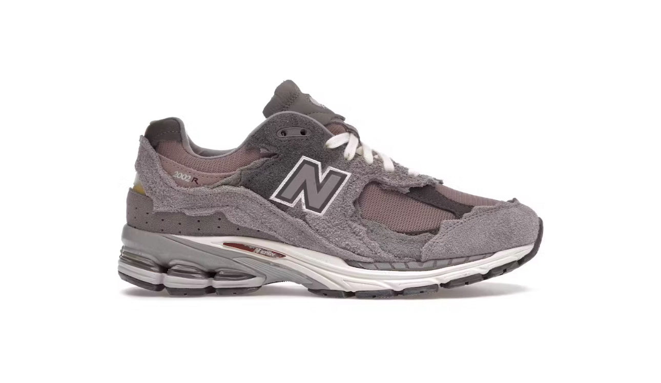 NEW BALANCE 2002R LUNAR PROTECTION PACK