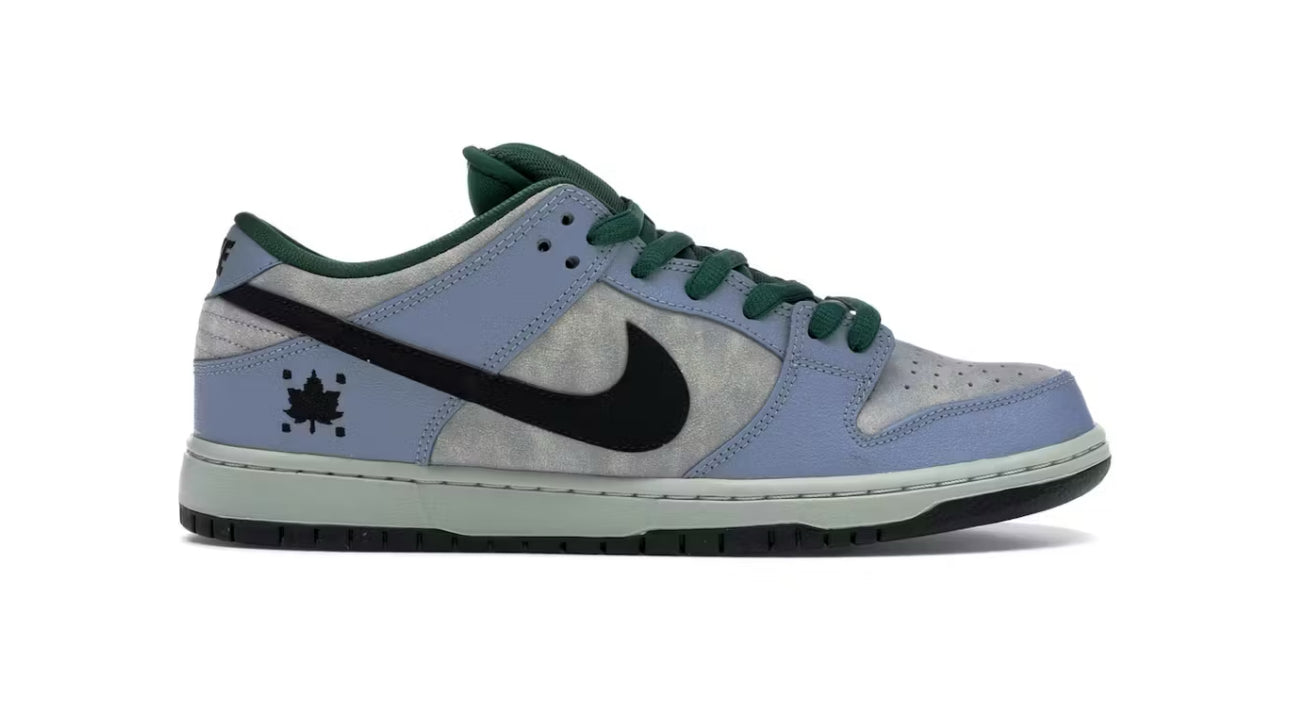 SB DUNK LOW MAPLE LEAF (2015)