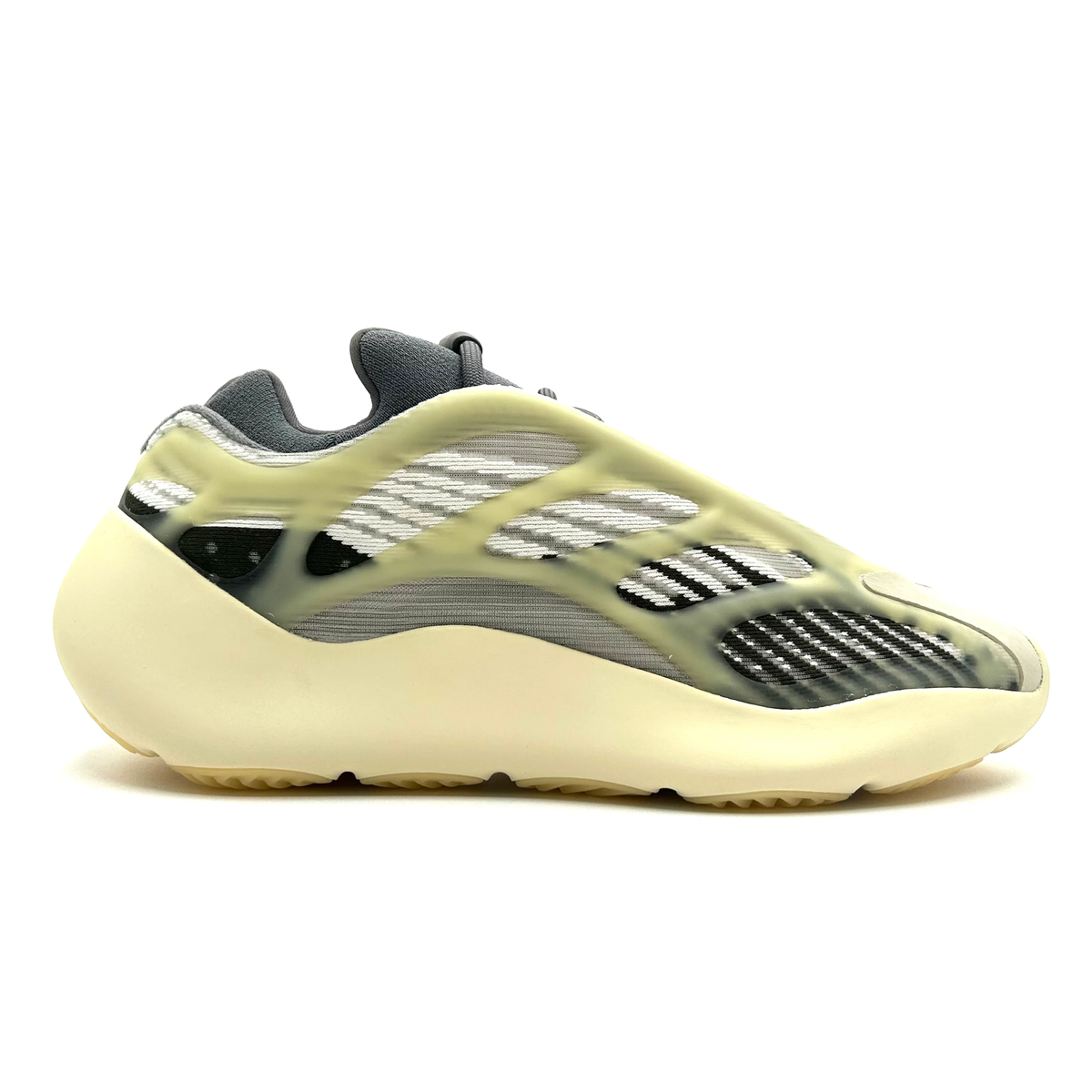 YEEZY 700 V3 FADED SALT