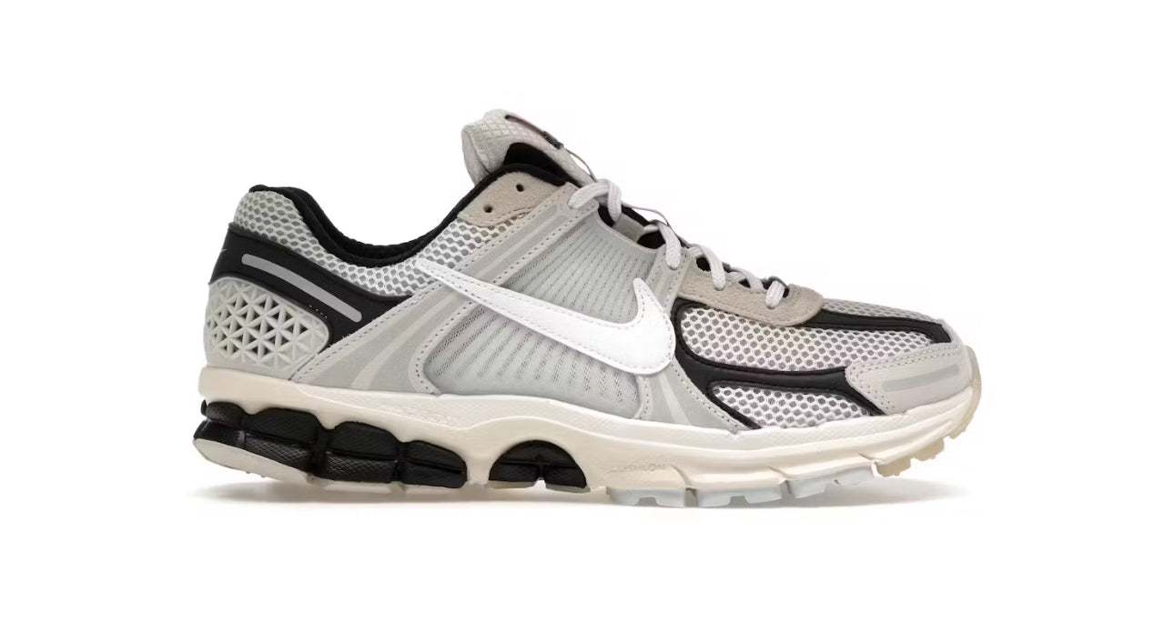 NIKE VOMERO 5 SUPERSONIC
