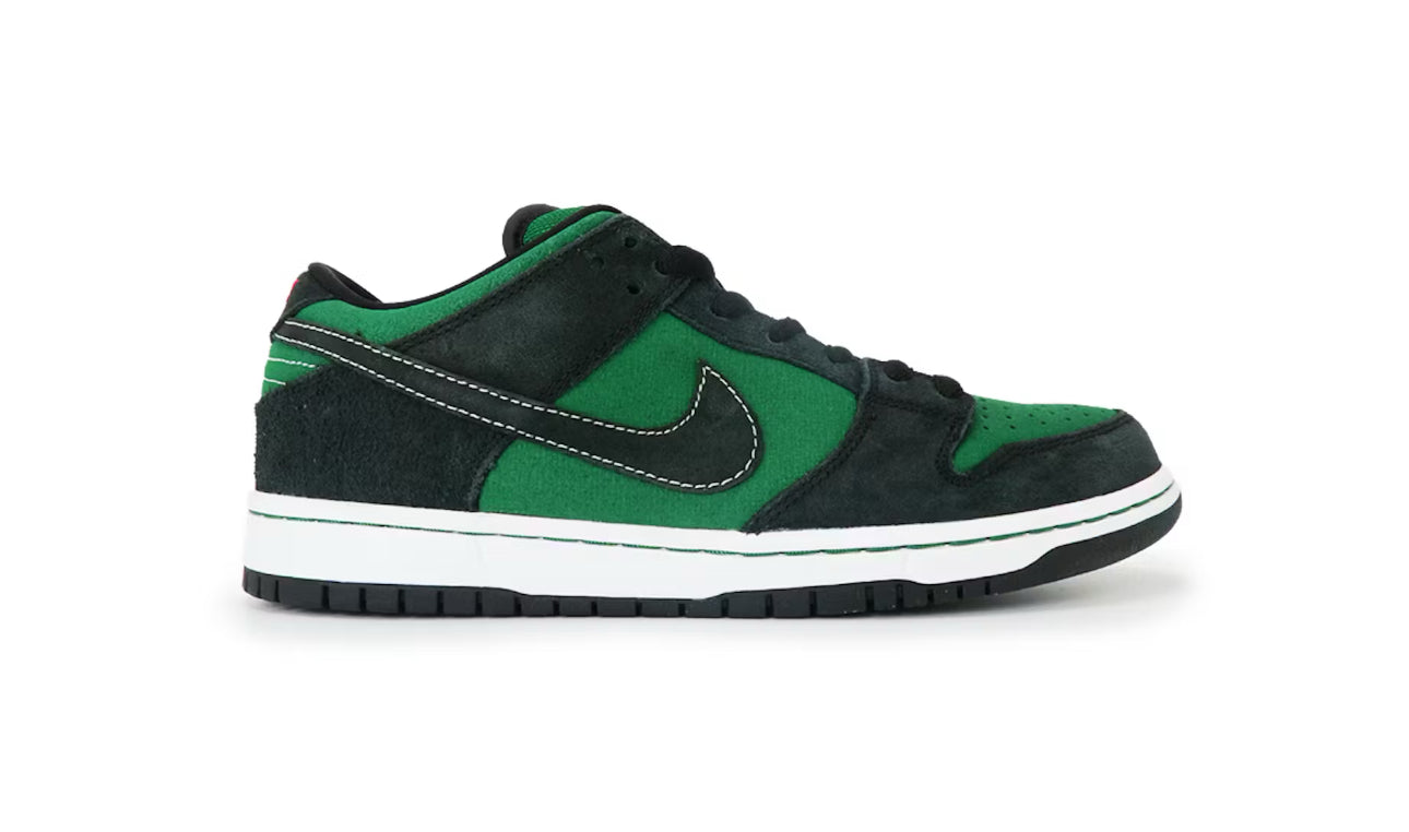 NIKE SB DUNK LOW PINE GREEN BLACK