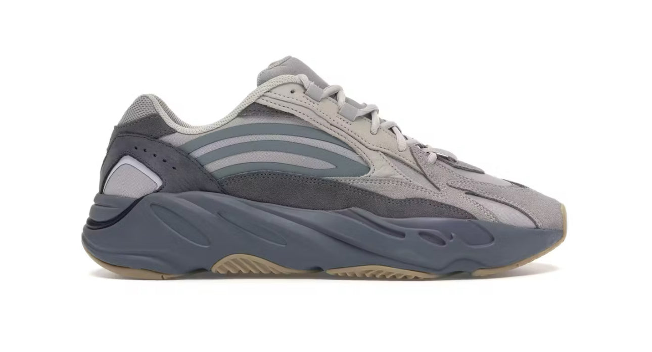 YEEZY BOOST 700 V2 TEPHORA
