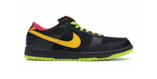 NIKE SB DUNK LOW SPACE TIGER (2008)