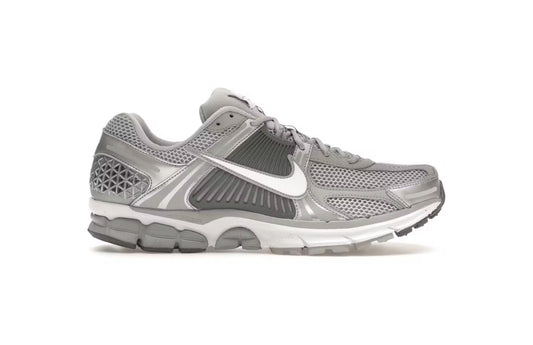 NIKE VOMERO 5 COOL GREY