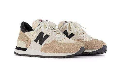 NEW BALANCE 990v1 TEDDY SANTIS