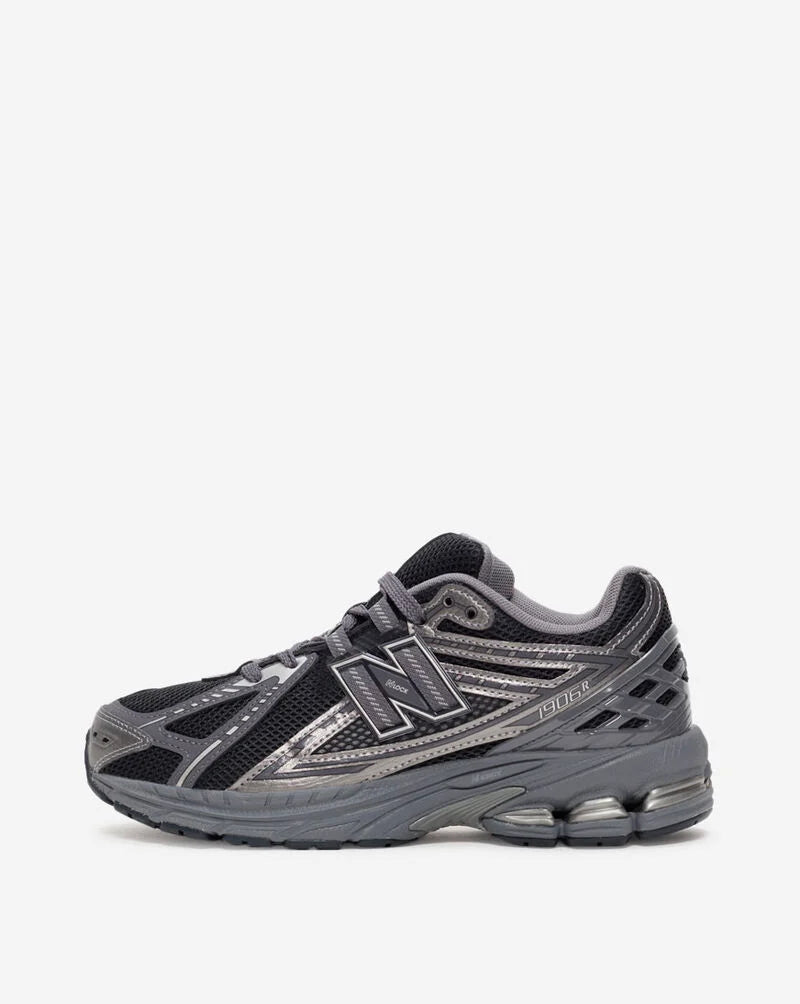NEW BALANCE 1906 PHANTOM BLACK PS